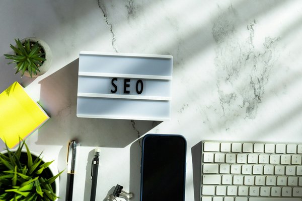 Découvrez l'agence seo à Bayonne: areta, votre expert en visibilité en ligne